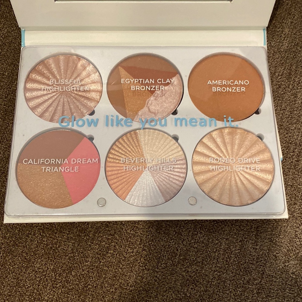 OFRA ON THE GLOW HIGHLIGHTING AND BRONZING PALETTE